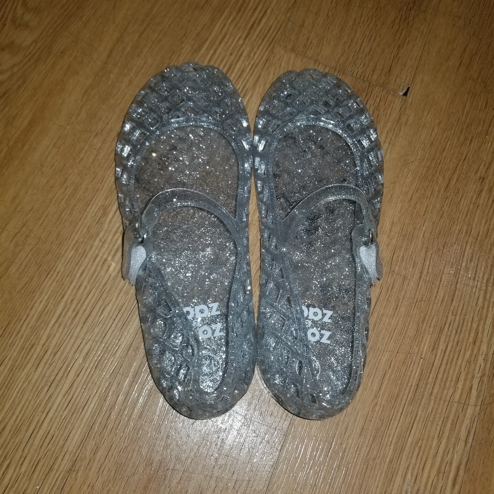 Jelly type sandals